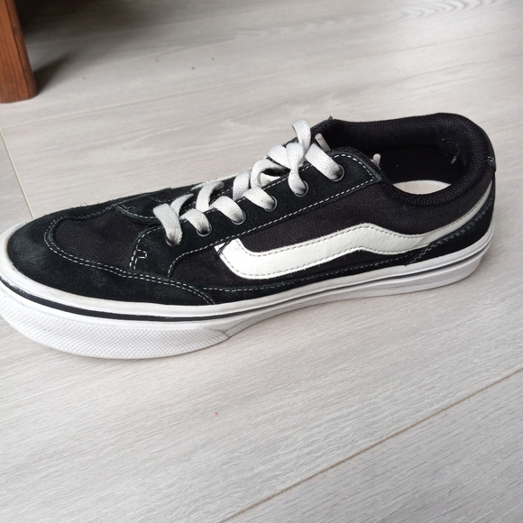 Vans Falken Sneakers, Size 7M/9W - Picture 6 of 16